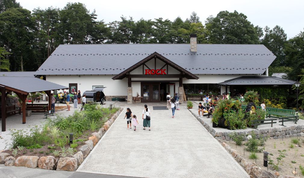 ブルーパブレストランROCK外観